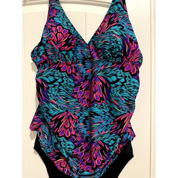 Yours "Queen of Curves" Colorful One Piece Swim Suit Size 24 - Picture 2 of 6